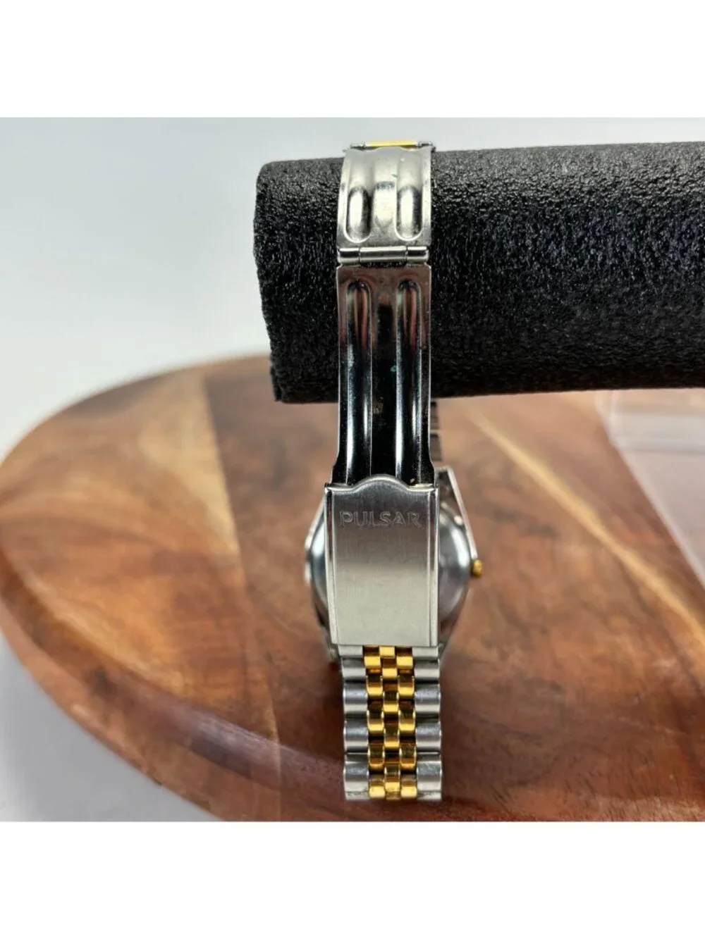 Pulsar this watch